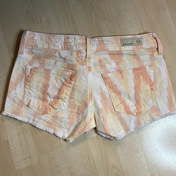 Ladies shorts - Picture 7 of 10